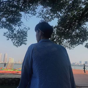 国产女主播户外夹震蛋器直播
